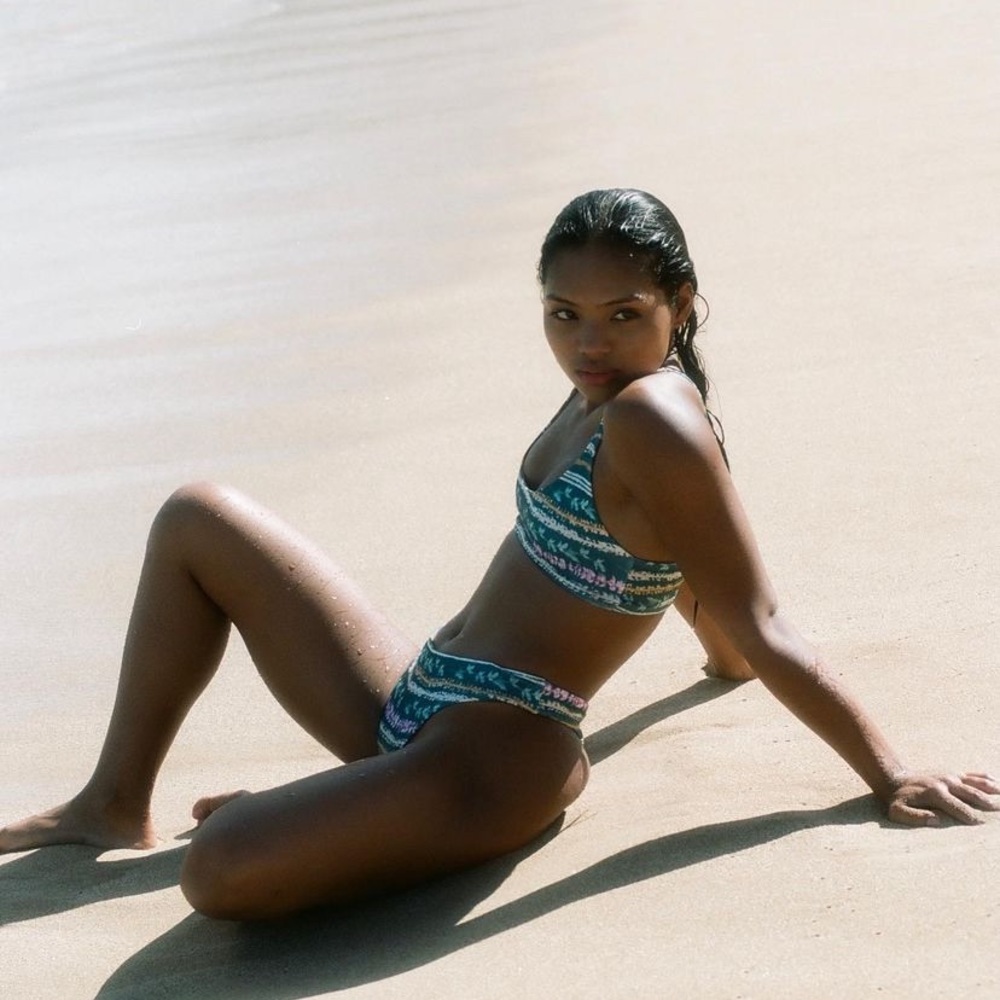 Nā Wāhine Lole Kaimade Lei JJ Bikini Top